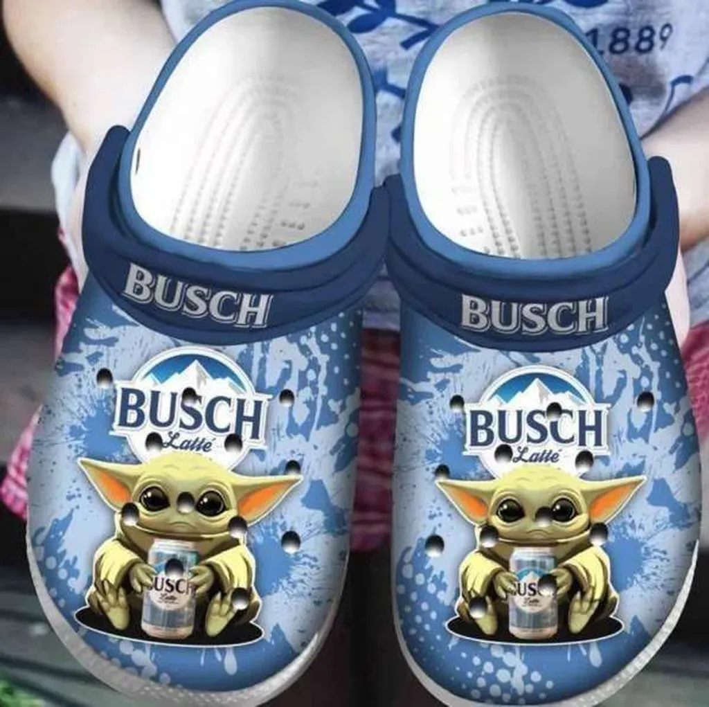 Baby Yoda Hug Busch Latte Beer Crocs Crocband Clog