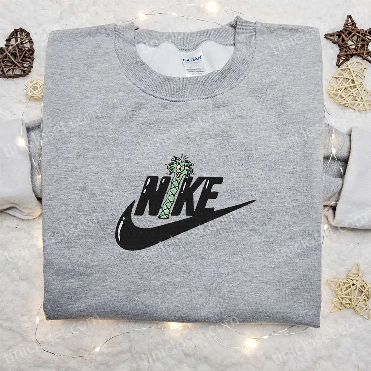 Coconut Tree x Swoosh Embroidered Sweatshirt, Nike Inspired Embroidered Shirt, Best Birthday Gift Ideas for Family