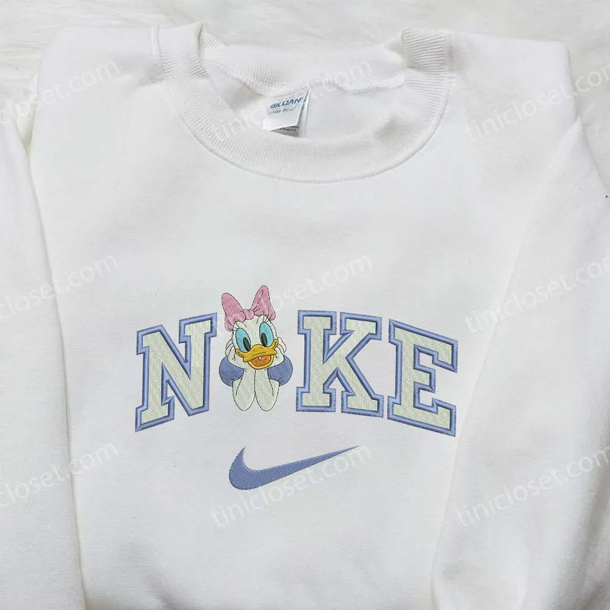 Cute Daisy Duck x Nike Embroidered Shirt, Walt Disney Cartoon Embroidered Shirt, Nike Inspired Embroidered Shirt