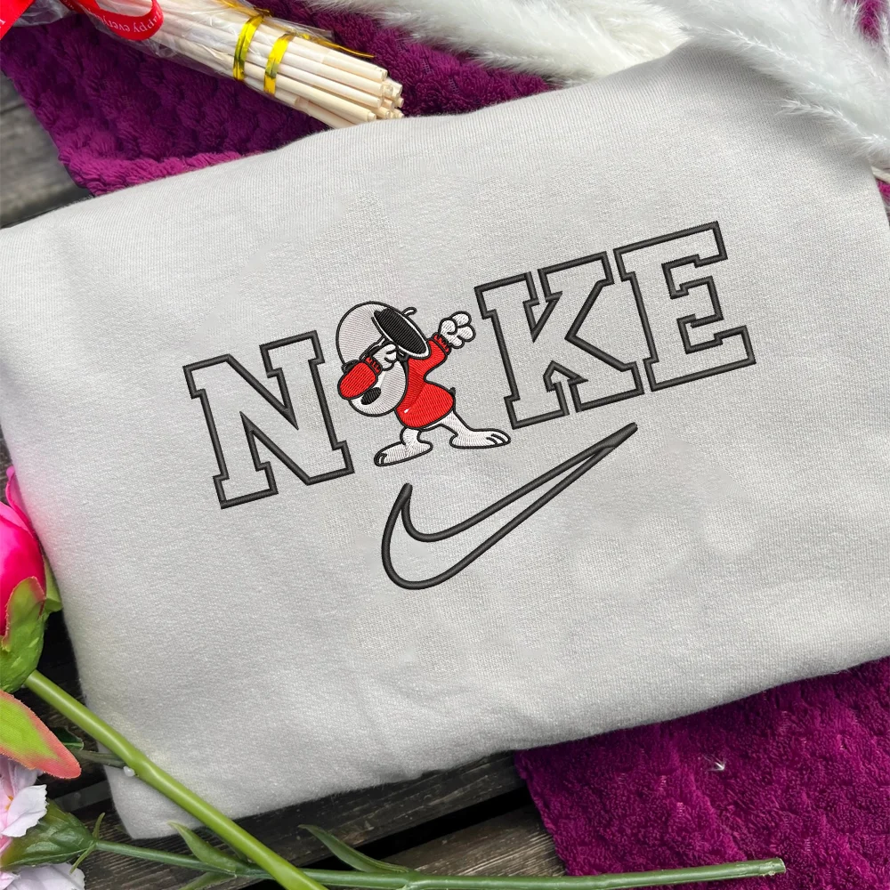 Embroidered Apparel Nike Peanuts Snoopy Gift For Fans PTSP1223NK01