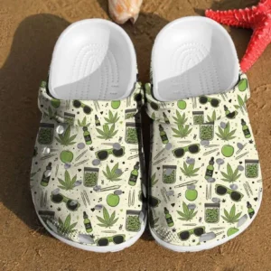 Marijuana Leaf Pattern With Weed Leaves Plant Unisex Crocs Clog