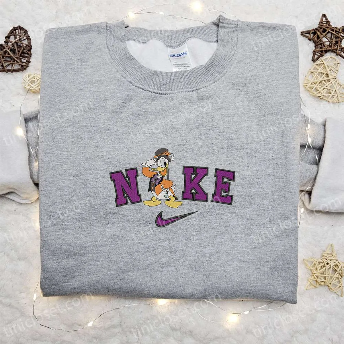 Nike x Elegant Donald Duck Embroidered Sweatshirt, Walt Disney Characters Embroidered Shirt, Best Halloween Gift Ideas