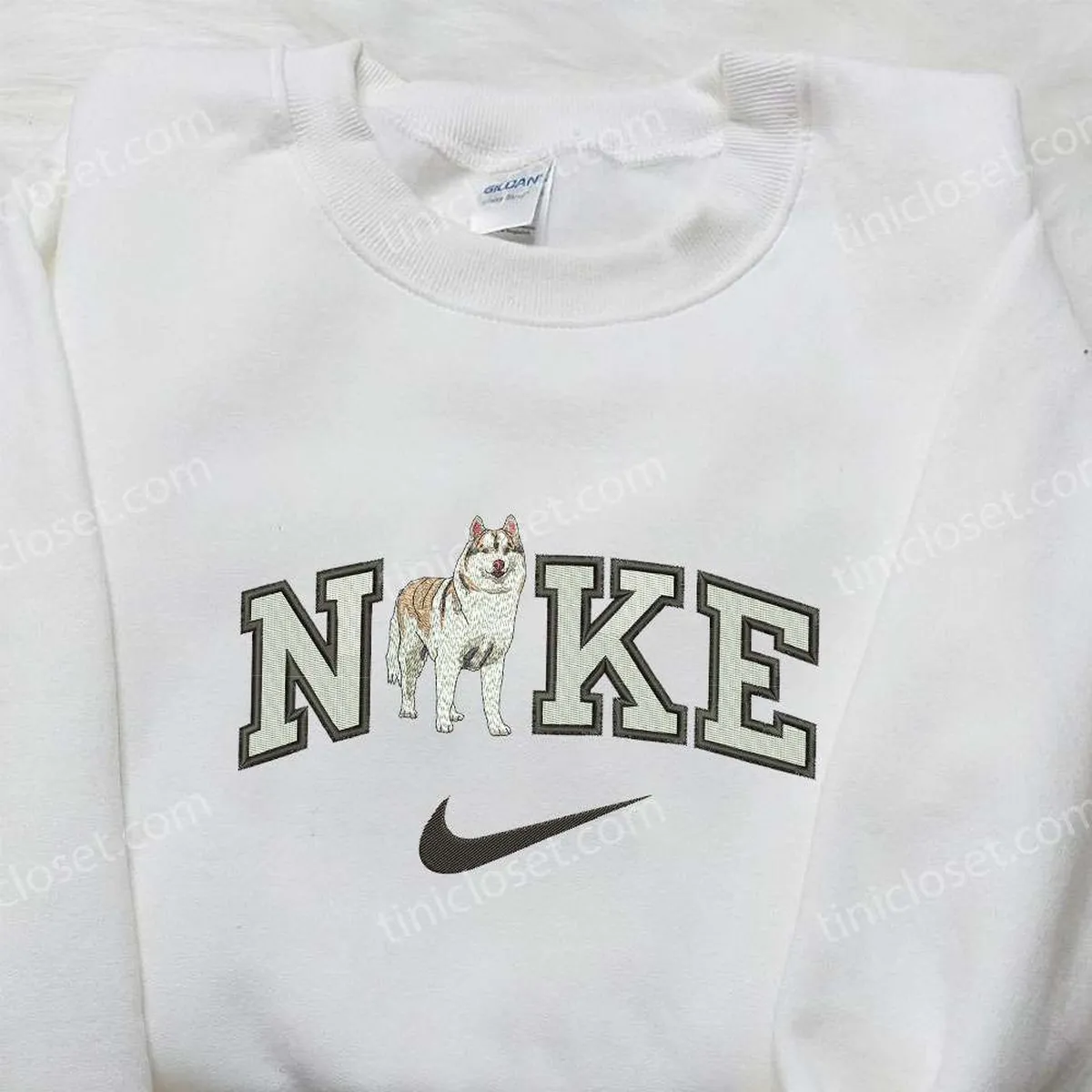 Nike x Husky Dog Embroidered Shirt, Animal Embroidered Shirt, Custom Nike Embroidered Shirt