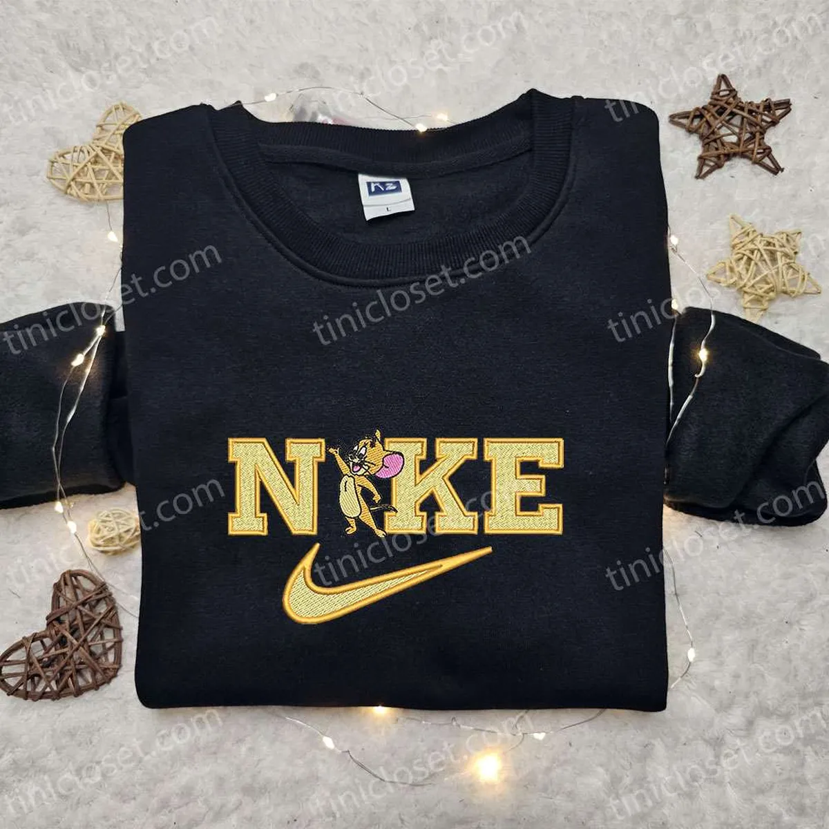 Nike x Jerry Cartoon Embroidered Sweatshirt, Warner Bros Characters Embroidered Shirt, Best Birthday Gift Ideas for Family