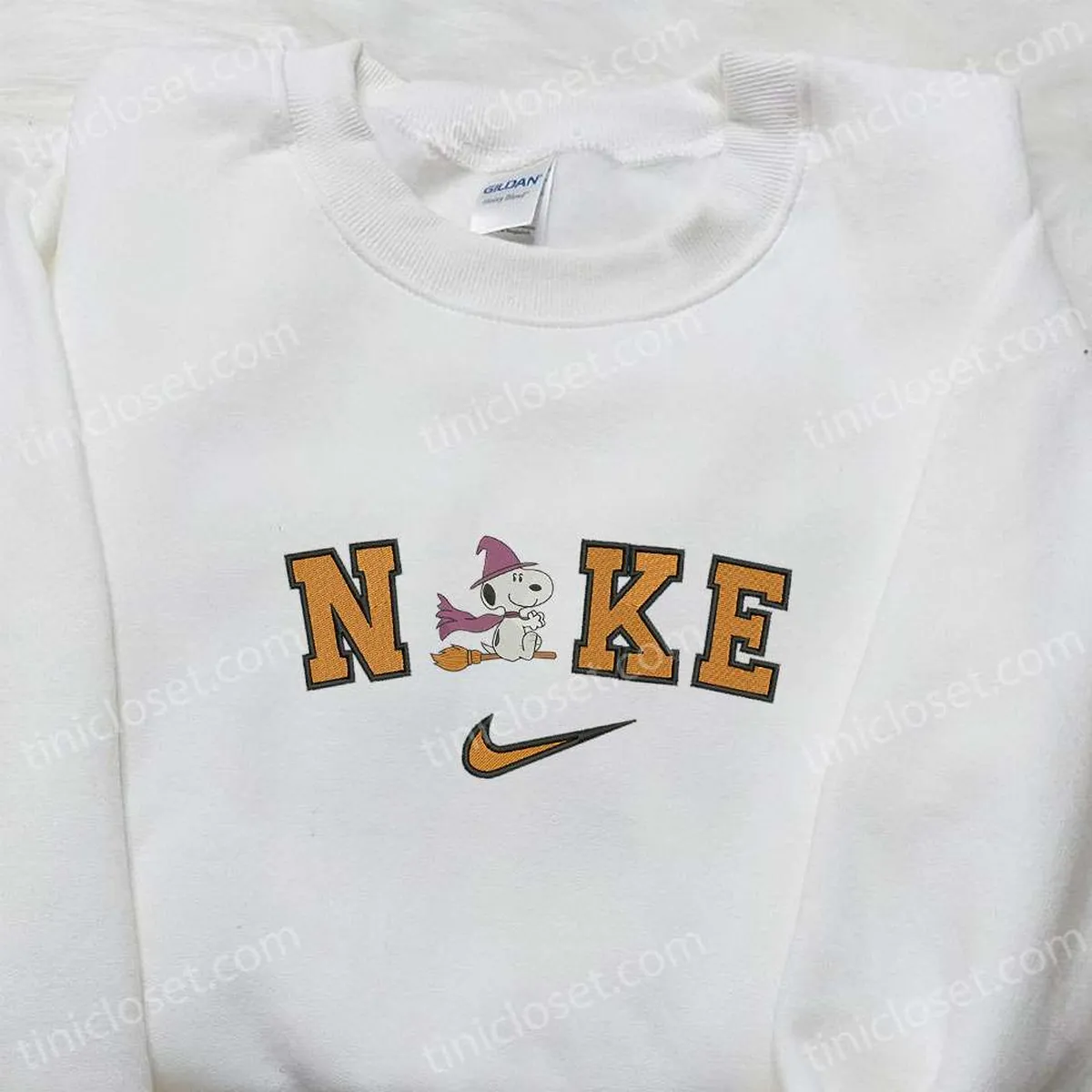 Nike x Snoopy Witch Embroidered Sweatshirt, Nike Inspired Embroidered Hoodie, Adorable Halloween Embroidered T-shirt